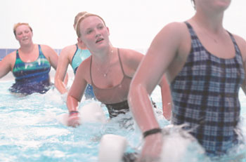 women-swimming-2